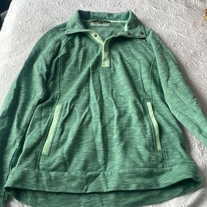 never worn avalanche pull over size S